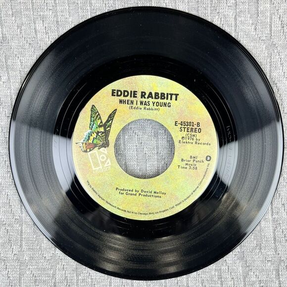 What is 45 RPM record Eddie rabbit 1976 Electra records - Picture 4 of 4